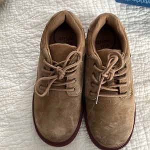 Stride Rite sr Murphy size 13M shoes. Barely worn. CB008302